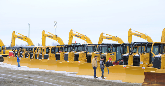 Dozers and excavators ready to sell at a Ritchie Bros. equipment auction in Canada Dozers and excavators ready to sell at a Ritchie Bros. equipment auction in Canada